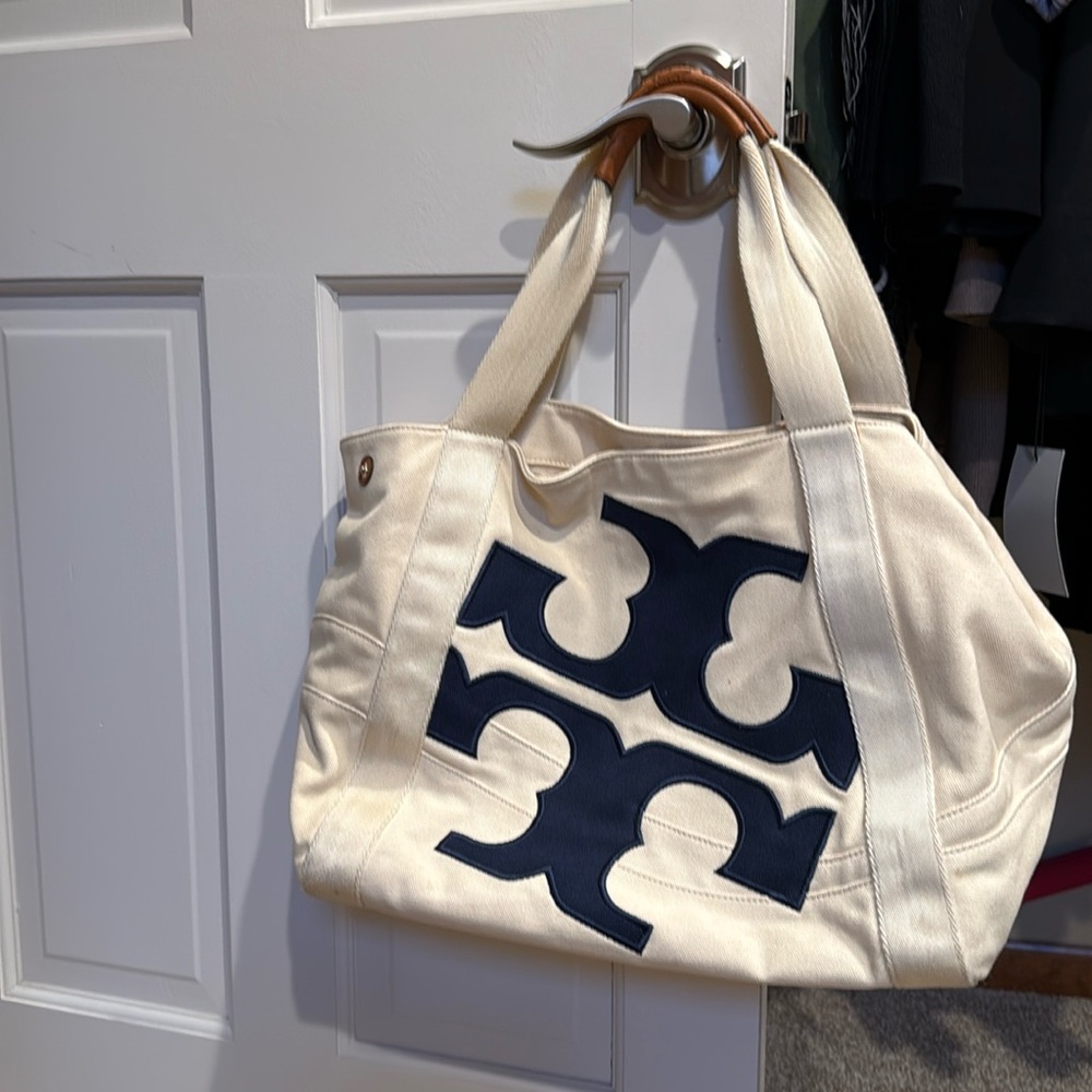 Tory burch tote